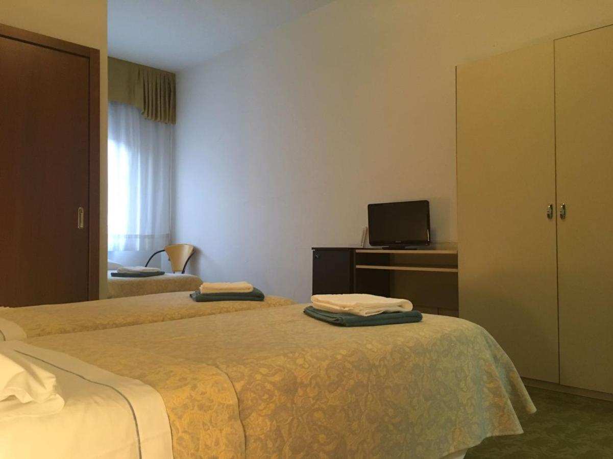 Hotel Centrale Este Ngoại thất bức ảnh
