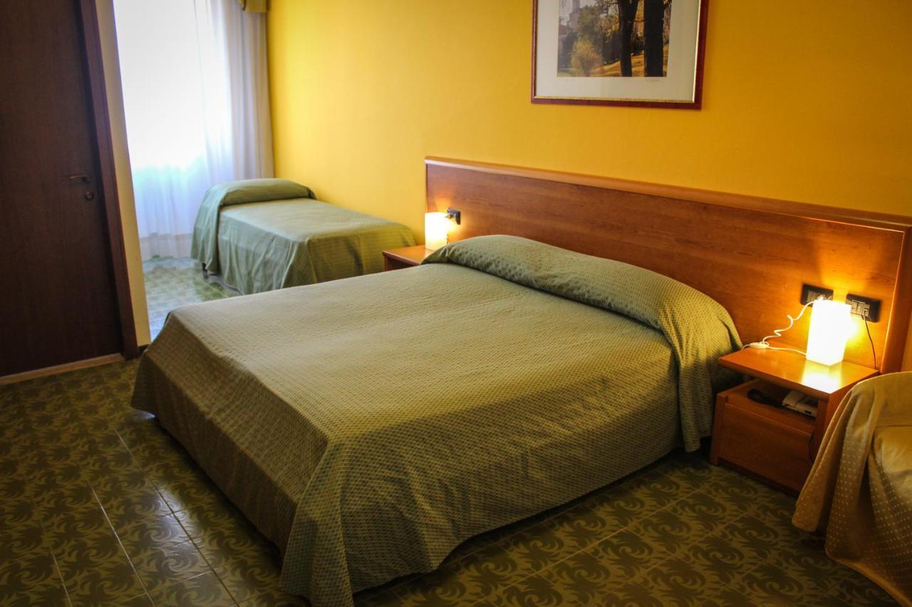 Hotel Centrale Este Ngoại thất bức ảnh