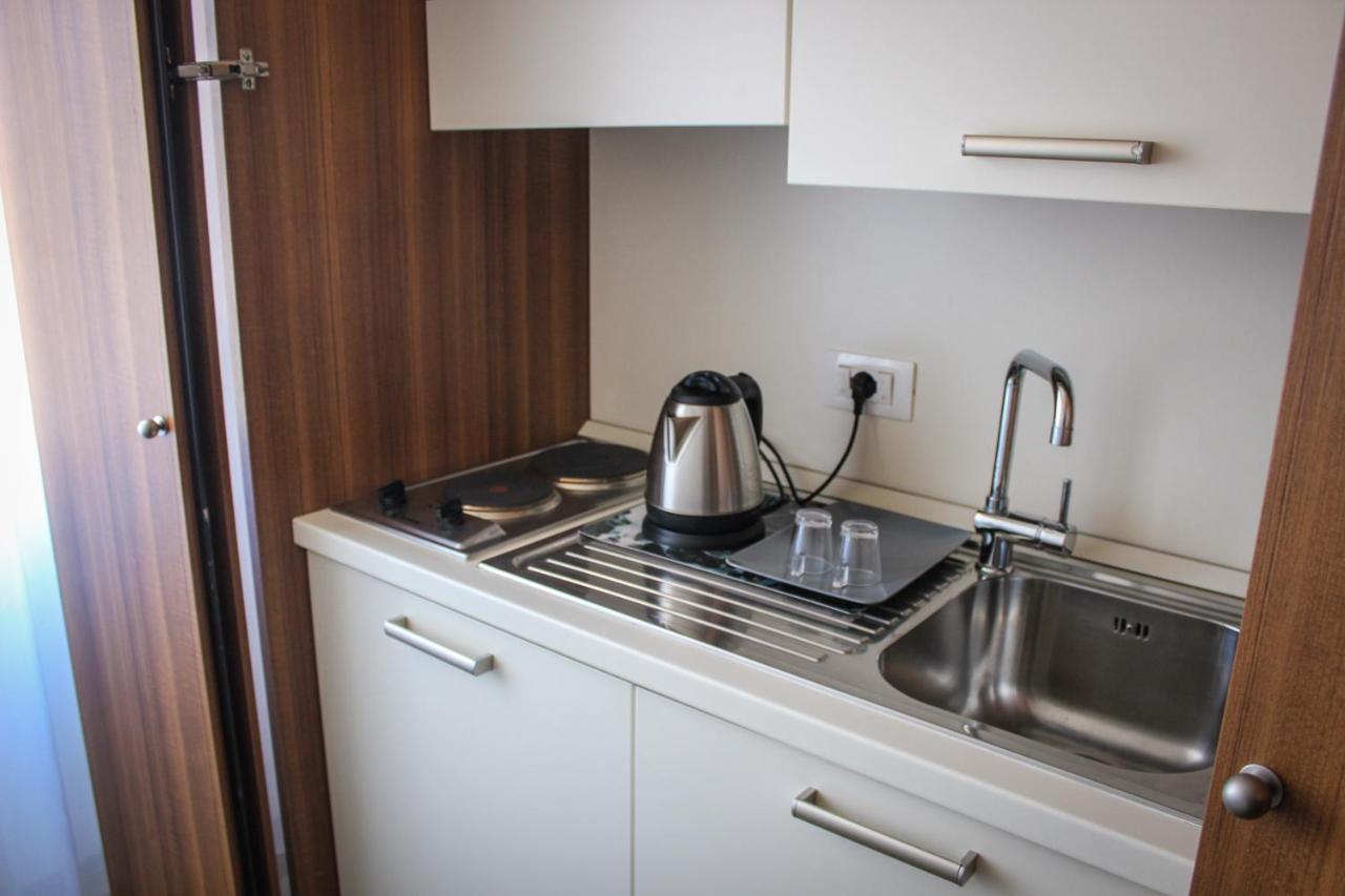 Hotel Centrale Este Ngoại thất bức ảnh