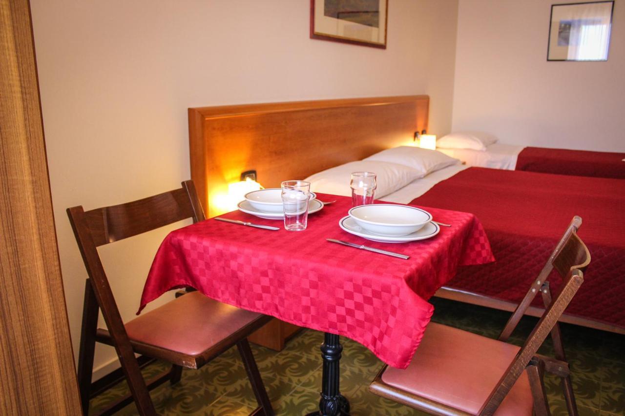 Hotel Centrale Este Ngoại thất bức ảnh