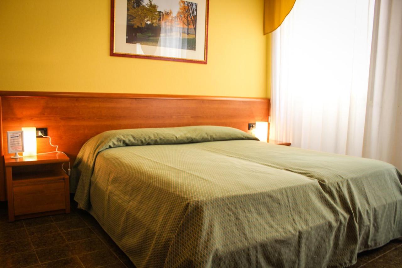 Hotel Centrale Este Ngoại thất bức ảnh